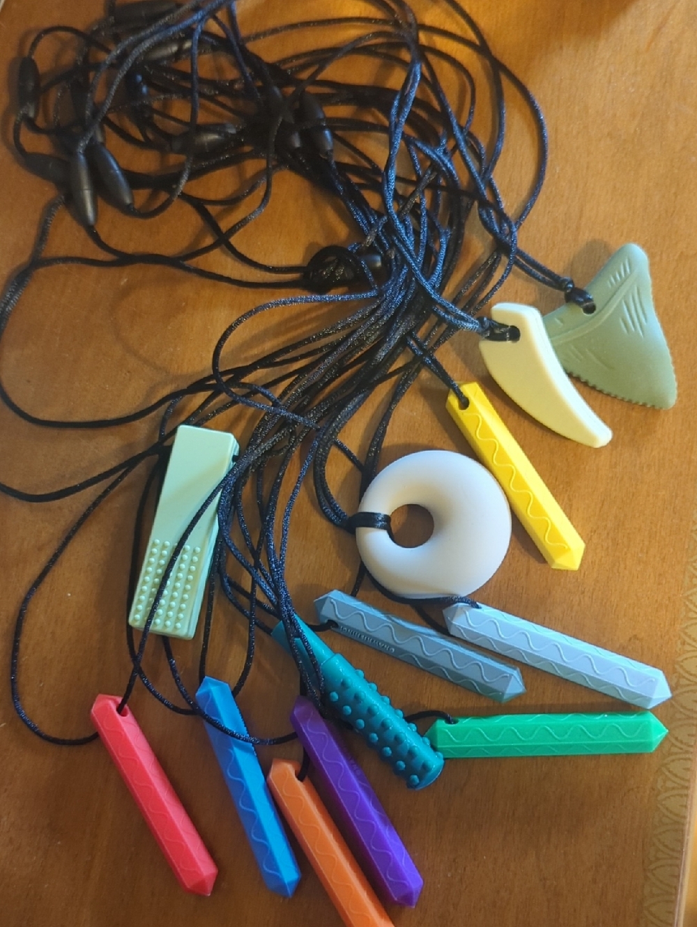 Brand New Kids Chewable Sensory Necklace - Assorted Colors